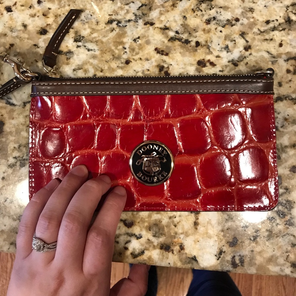 Dooney & Bourke wristlet